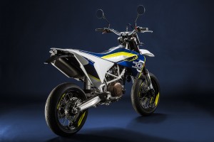 Husqvarna_701_Supermoto_rear_right